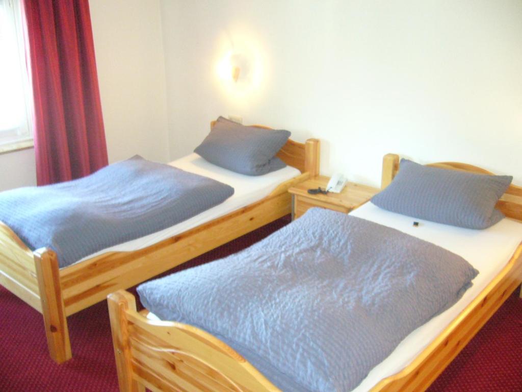 Hotel Theile Garni Gummersbach Ruang foto