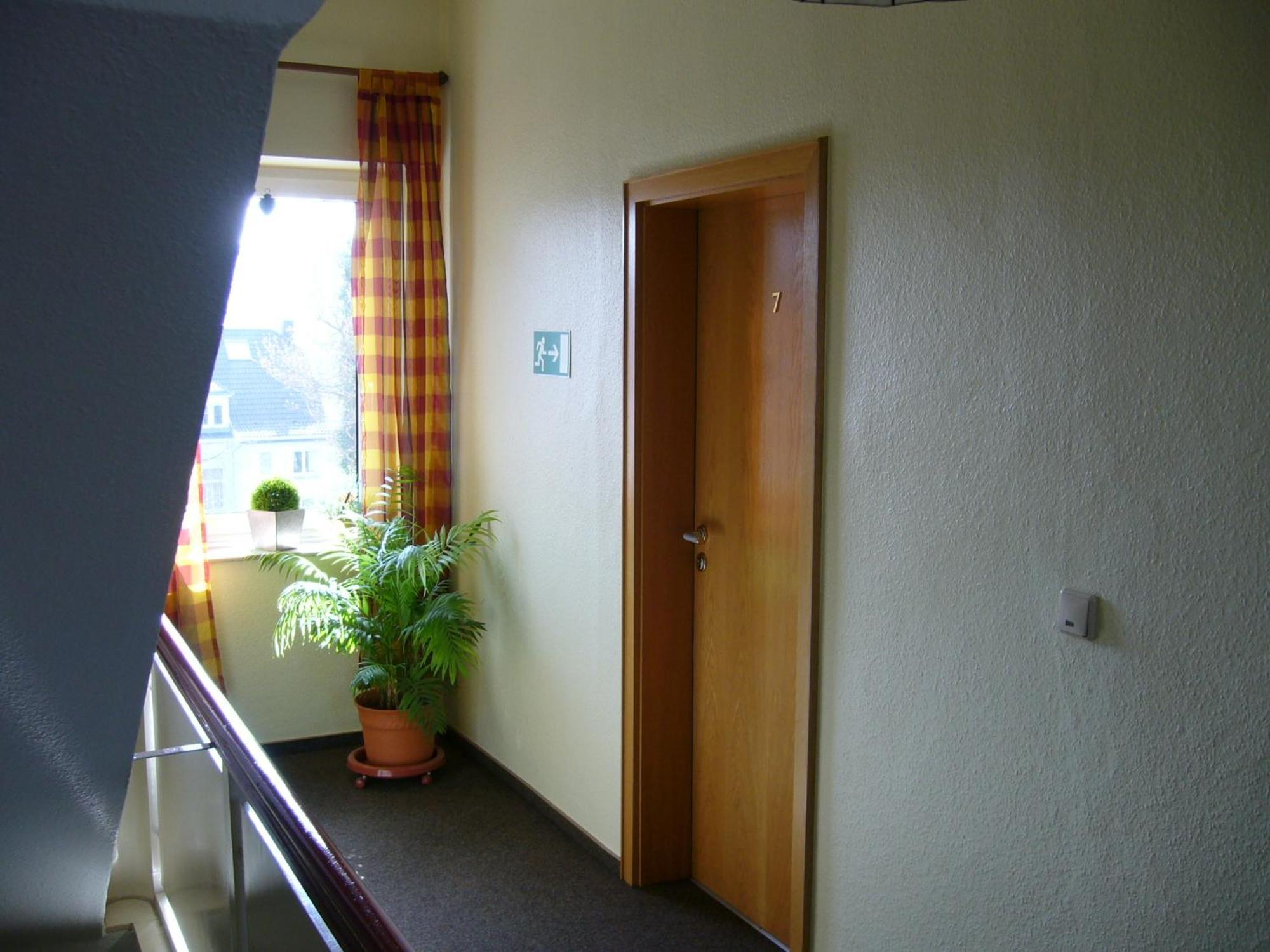 Hotel Theile Garni Gummersbach Bagian luar foto