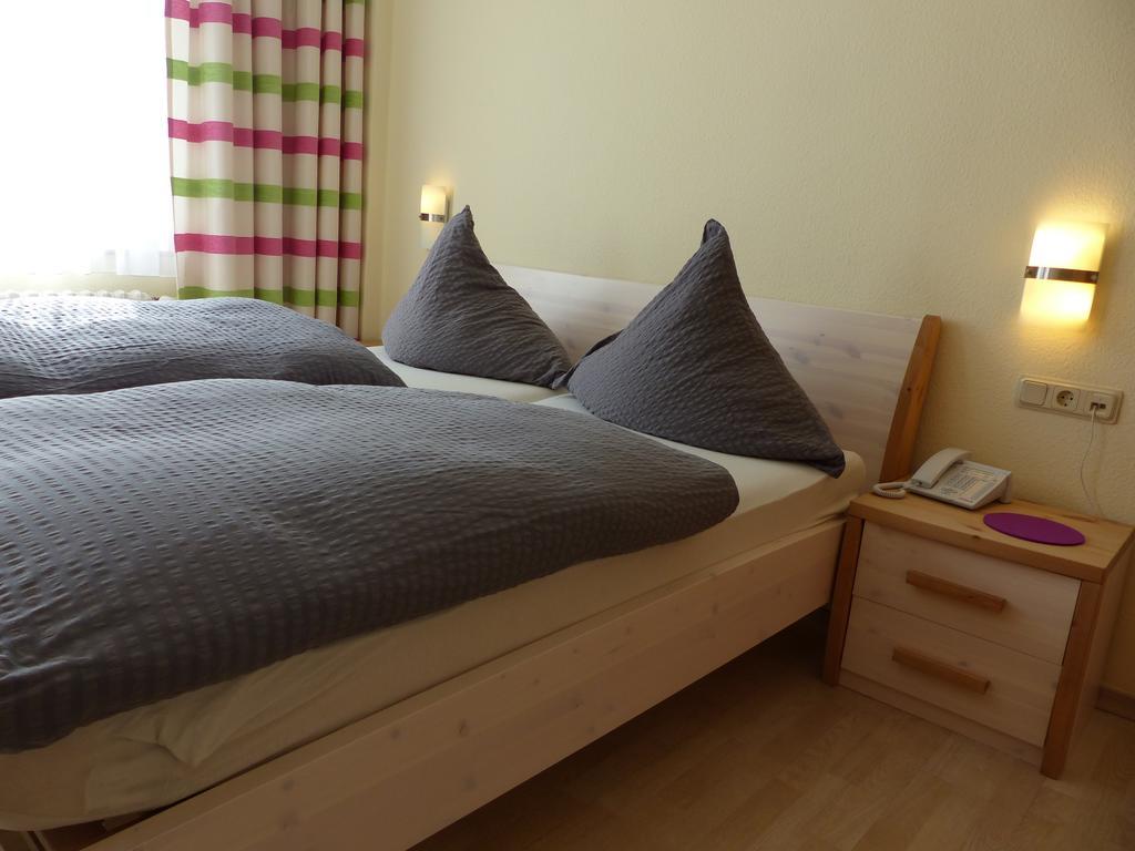 Hotel Theile Garni Gummersbach Bagian luar foto